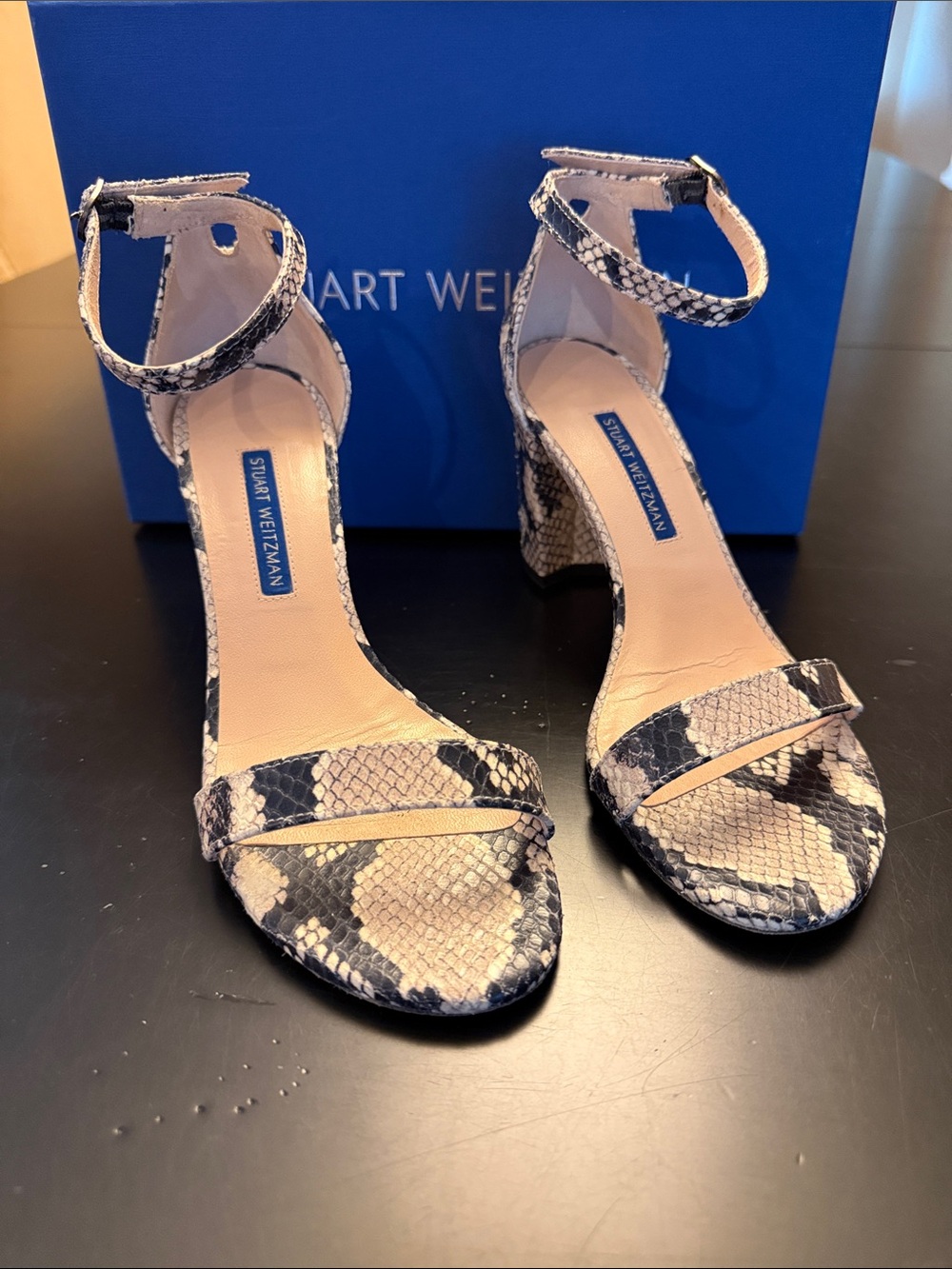 Stuart Weitzman Nearly Nude Heel